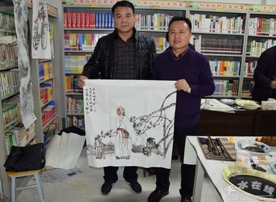 天水市美术家协会走进什字坪村送文化下乡(图)